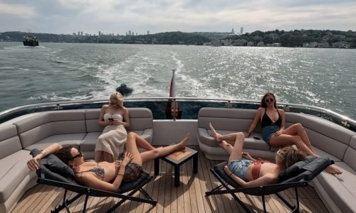 35-Meters-Ultraluxury-Yacht-2023-Model-60-PPL-Capacity-1-07