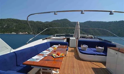 Aren-Yachting-Aren-MB-412-19-850x510-1
