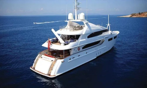 Aren-Yachting-Motor-Yacht-Megante-M-5-850x510-1
