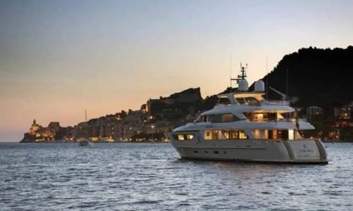 Aren-Yachting-Motor-Yacht-Takara-One-4-850x510-1