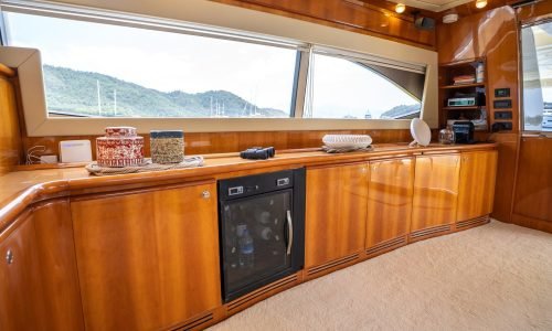 Ferretti-F760-2004-11