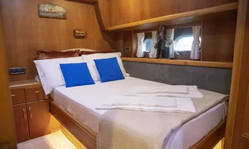 Motoryat-Sirocco-Aren-Yachting-17-850x510-1